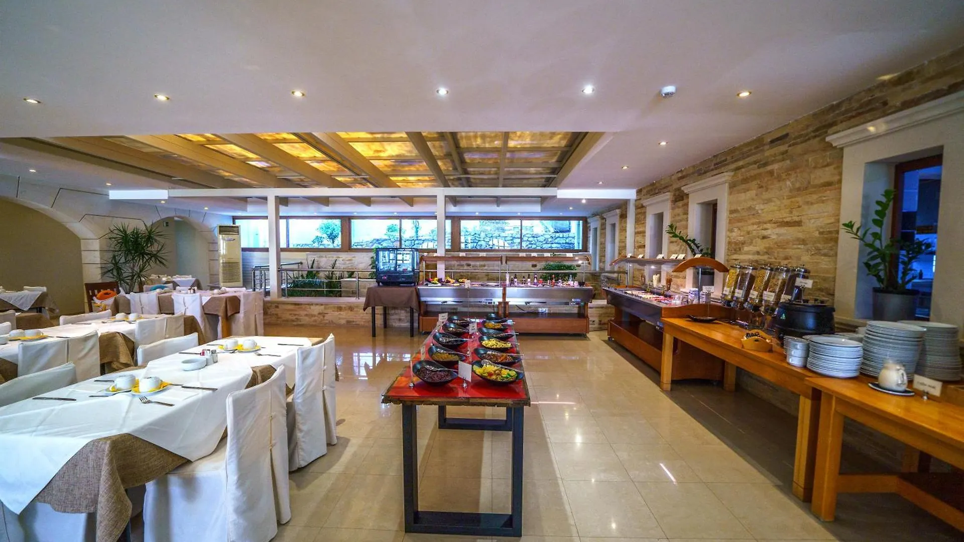 Macaris Suites & Spa Rethymno  4*, Rethymno (Crete) Greece