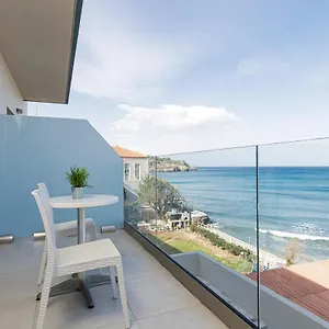 Seaside Palette Apartment